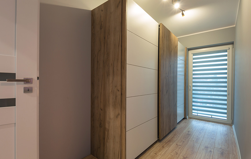 Kleiderschrank mit Schiebetüren Schrank